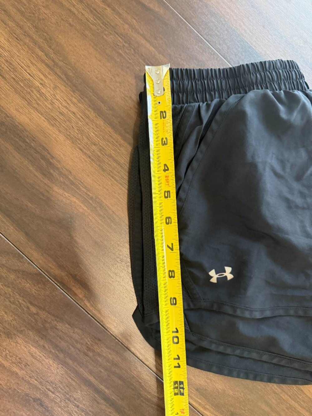 Under Armour Women's Athletic Shorts SM - Picture 9 of 12